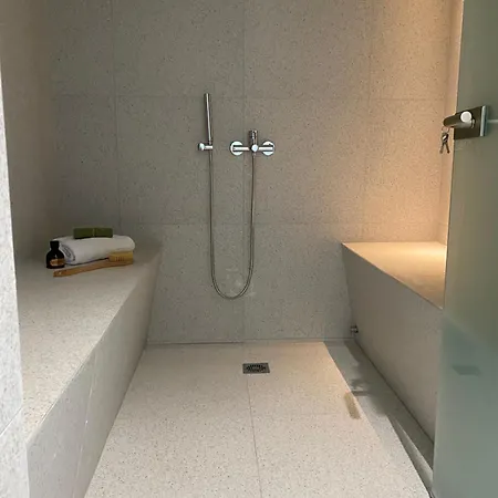 Maravilla Aparthotel 4*